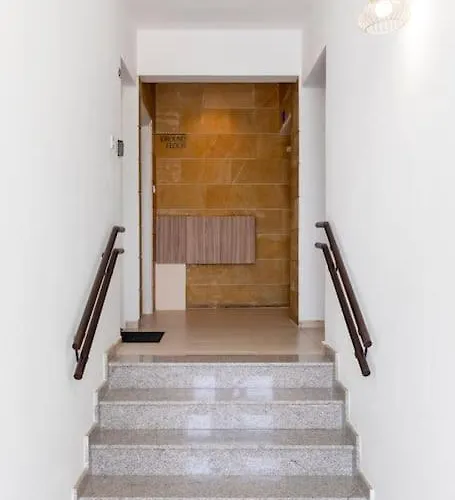 Epicurian * نيقوسيا