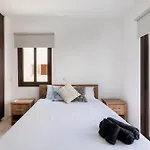 Epicurian * نيقوسيا