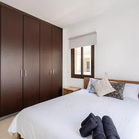 Epicurian * نيقوسيا